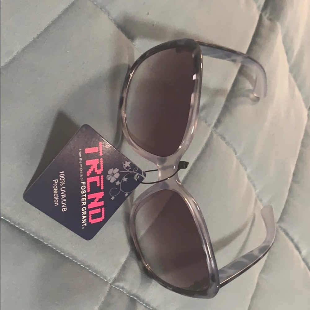 Sunglasses - Picture 2 of 5